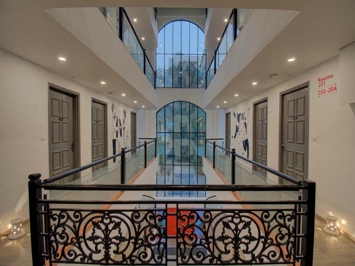 Oyo Townhouse 150 Shreyas Colony Hotel Ahmedabad Exterior foto