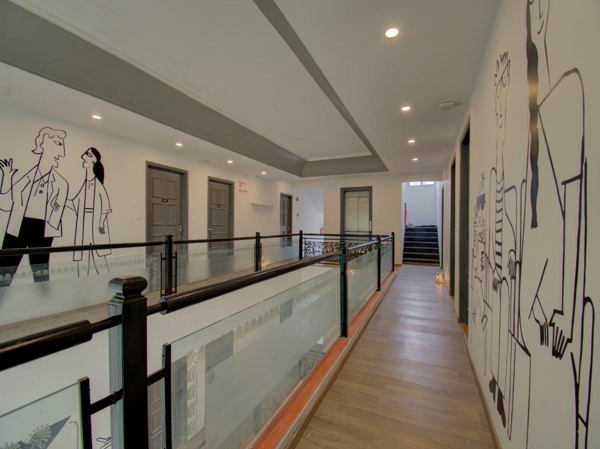 Oyo Townhouse 150 Shreyas Colony Hotel Ahmedabad Exterior foto