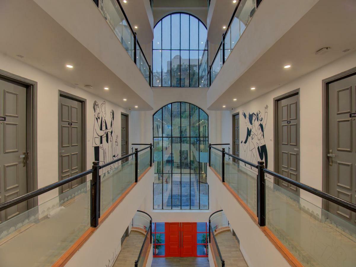 Oyo Townhouse 150 Shreyas Colony Hotel Ahmedabad Exterior foto